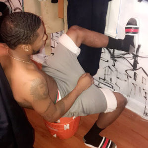 Meet your Posher, Sky